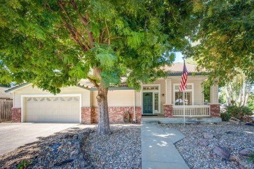 1555 Austin Dr, Liberty Farms, CA 95620-2452