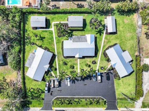 4365 Tarpon Ave, Bonita Springs, FL 34134-4033