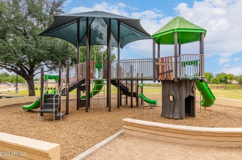 14714 Parkwood Dr, Sun City AZ  85374-4411 exterior