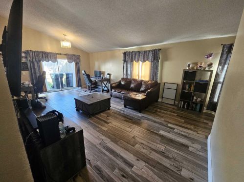 4209 Boca Woods Dr, Orlando FL  32826-2611 exterior