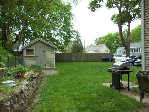 20 Mount Pleasant View Ave, Cumberland RI  02864-2300 exterior