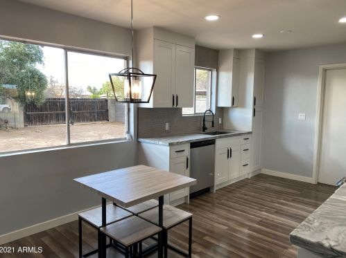 1050 Macdonald, Mesa, AZ 85210-3638