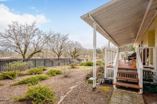 1481 Hill Rd, Willits CA  95490-9723 exterior