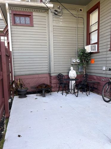 1404 Otter St, Franklin PA  16323-1218 exterior