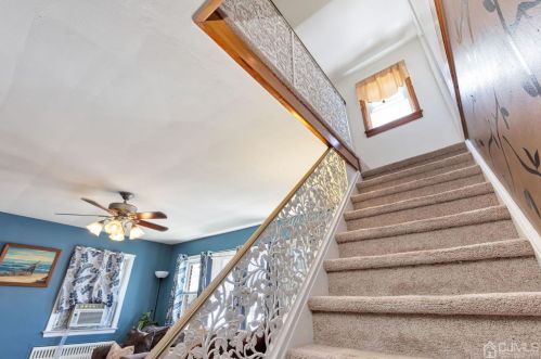 180 Grenville St, Woodbridge NJ  07095-1834 exterior