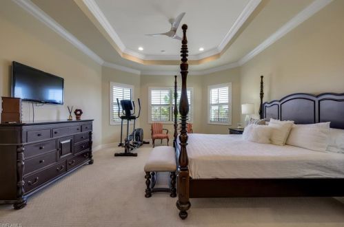 3200 Atlantic Cir, Naples FL 34119-8637 exterior