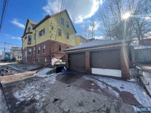 492 26th St, Paterson NJ  07514-2546 exterior