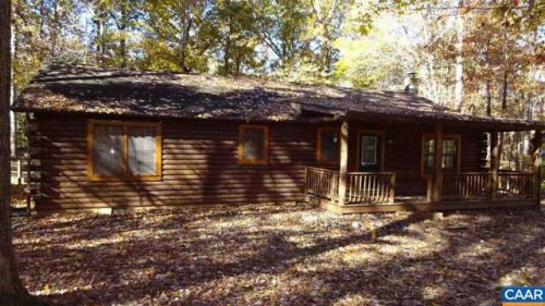 16 Long Leaf Ln, Bybee, VA 22963-2218