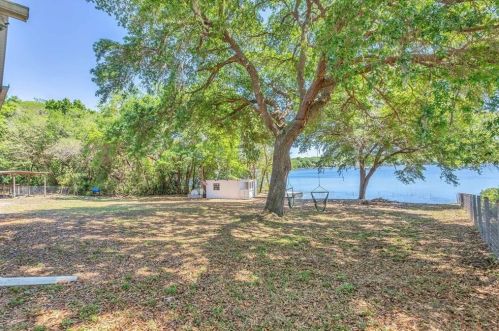 18200 Lake Gibson Ln, Umatilla FL  32784-7120 exterior