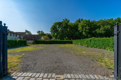 77 Main St, East Hampton, CT 06424-1433