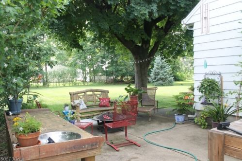 21 Diana Rd, Greystone Park NJ  07950-2104 exterior