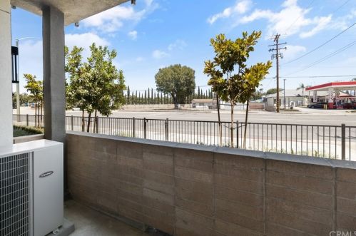 2812 Glassell St, Orange CA  92865-1002 exterior