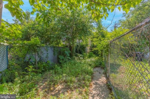 3627 Marshall St, Philadelphia PA  19140-4414 exterior