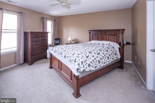 314 American Eagle Ct, Trenton NJ 08648-2558 exterior