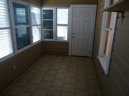 1613 52nd St, Galveston, TX 77551-4702