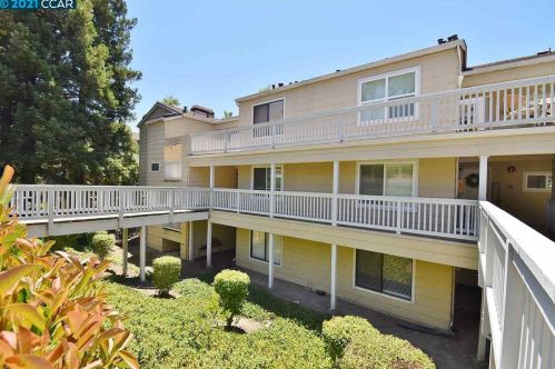 166 Farm Ln, Pacheco CA  94553-4185 exterior