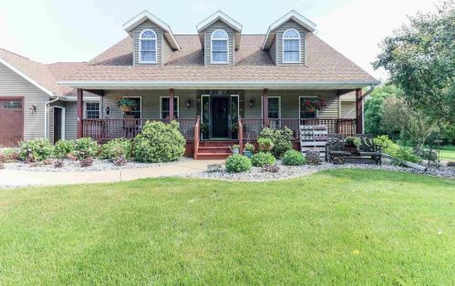 8268 Heggelund Ln, Marshfield, WI 54449-9668