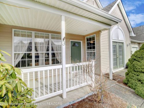 3 Foxwood Rd, Lakewood NJ  08701-5729 exterior