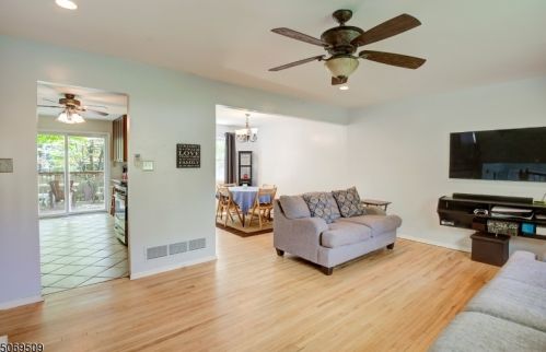 2652 Princeton Pike, Lawrence Township NJ  08648-3634 exterior