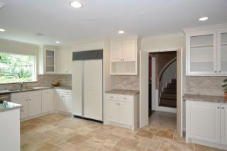 618 Ramblewood Rd, Houston TX  77079-6905 exterior