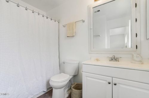 5239 Surfrider Way, Oxnard CA  93035-1070 exterior