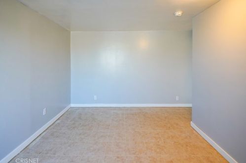 809 Vine Dr, Bakersfield CA  93307-3944 exterior