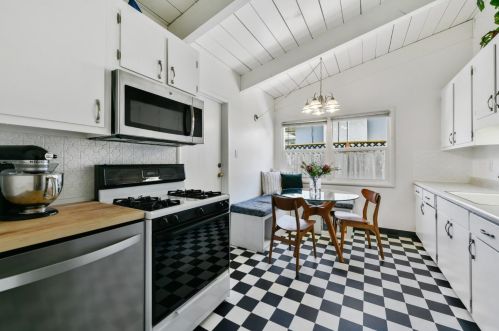 360 Milagra Dr, Pacifica CA  94044-2335 exterior