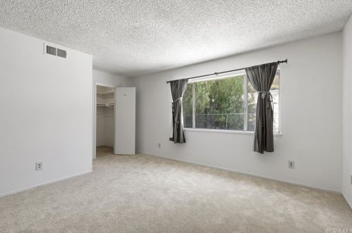 28535 Winterdale Dr, Santa Clarita CA  91387-3136 exterior