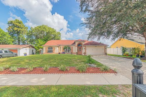 796 Trafalgar St, Deltona, FL 32725-5515