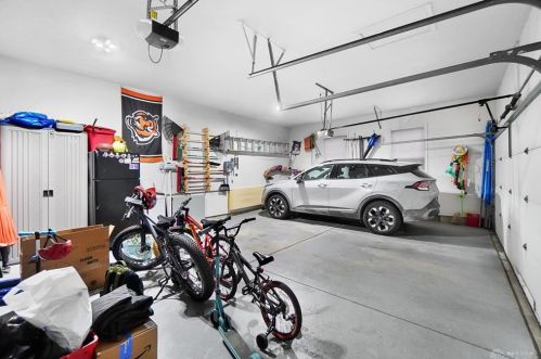 266 Forest Edge Dr, South Lebanon OH  45065-8736 exterior