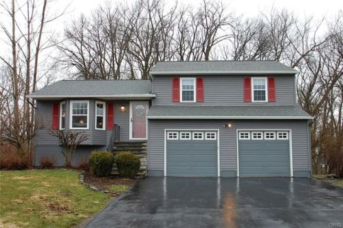 140 Trotters Rdg, Split Rock, NY 13031-8681