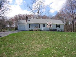 736 Locust Ln, Littlestown PA  17340-9650 exterior