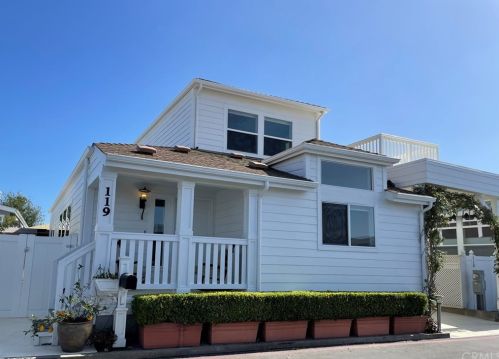 119 Yorktown, Newport Beach, CA 92660-6145