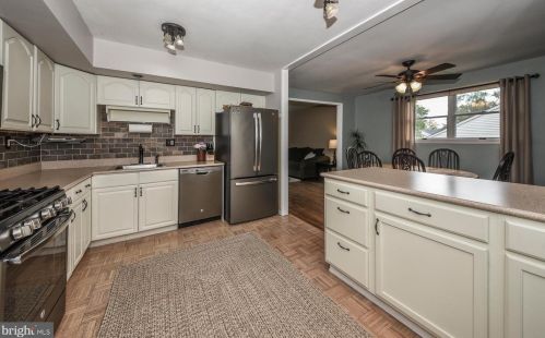 140 Windsor Ave, Southampton PA  18966-3334 exterior