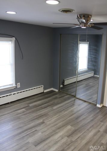 28 Kossman St, East Brunswick NJ  08816-4438 exterior
