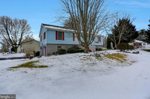 772 Tower Dr, Upton, PA 17225-9590