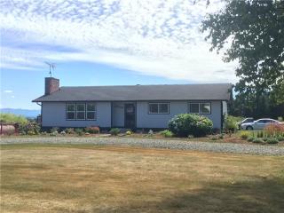 3003 Douglas Rd, Ferndale, WA 98248-8909