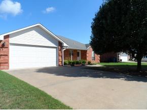 2204 Apple Blossom Ave, Mcalester, OK 74501-3226