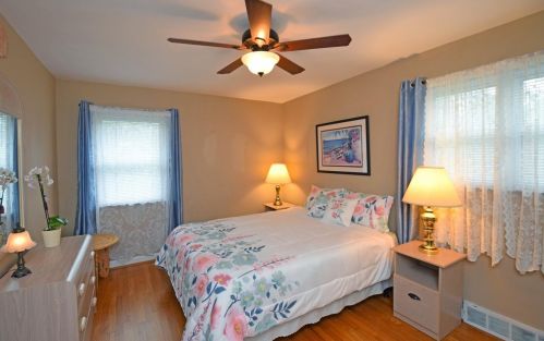 2415 Beechmont Ave, Cincinnati OH 45230-2030 exterior