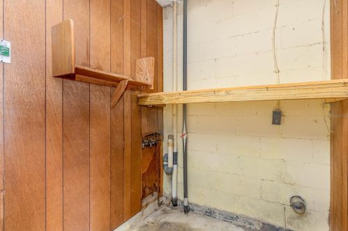 304 Sunset Dr, Sanford FL  32773-4749 exterior