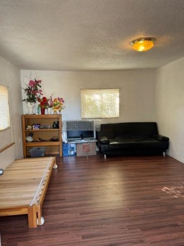367 Lathrop Rd, Lathrop, CA 95330-8802