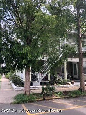 90 Mount Hermon Way, Ocean Grove, NJ 07756-1945