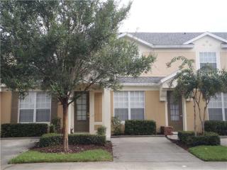 2545 Renshaw St, Kissimmee, FL 34747-2109