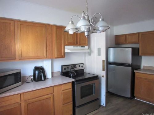 18 Main St, Port Jervis NY  12771-2111 exterior