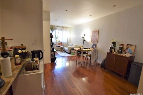 43-33 42nd St, Long Island City, NY 11104-1026
