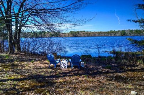 32 Pequot Trl, Norwich, CT 06384-1220