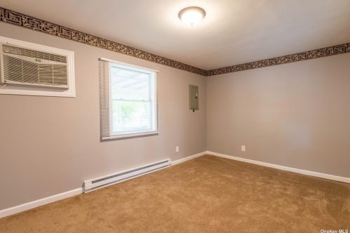 15 Campbell St, Amityville NY  11701-1817 exterior
