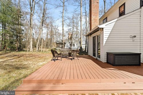 18 Balsam Ct, Lawrence Township NJ  08648-3118 exterior