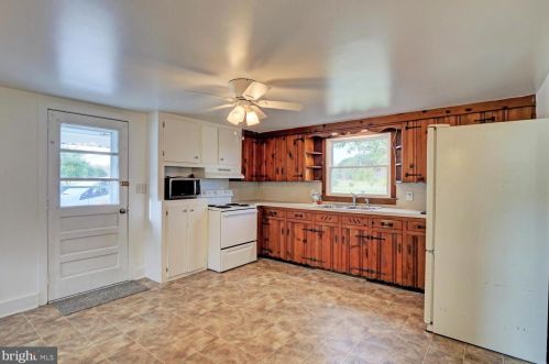 416 Carpenter Bridge Rd, Harrington DE  19952-2909 exterior