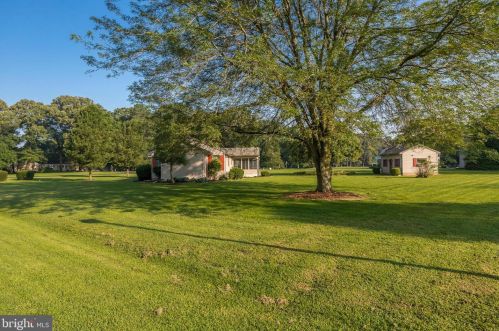 30805 Cypress Ln, Laurel DE  19956-3515 exterior